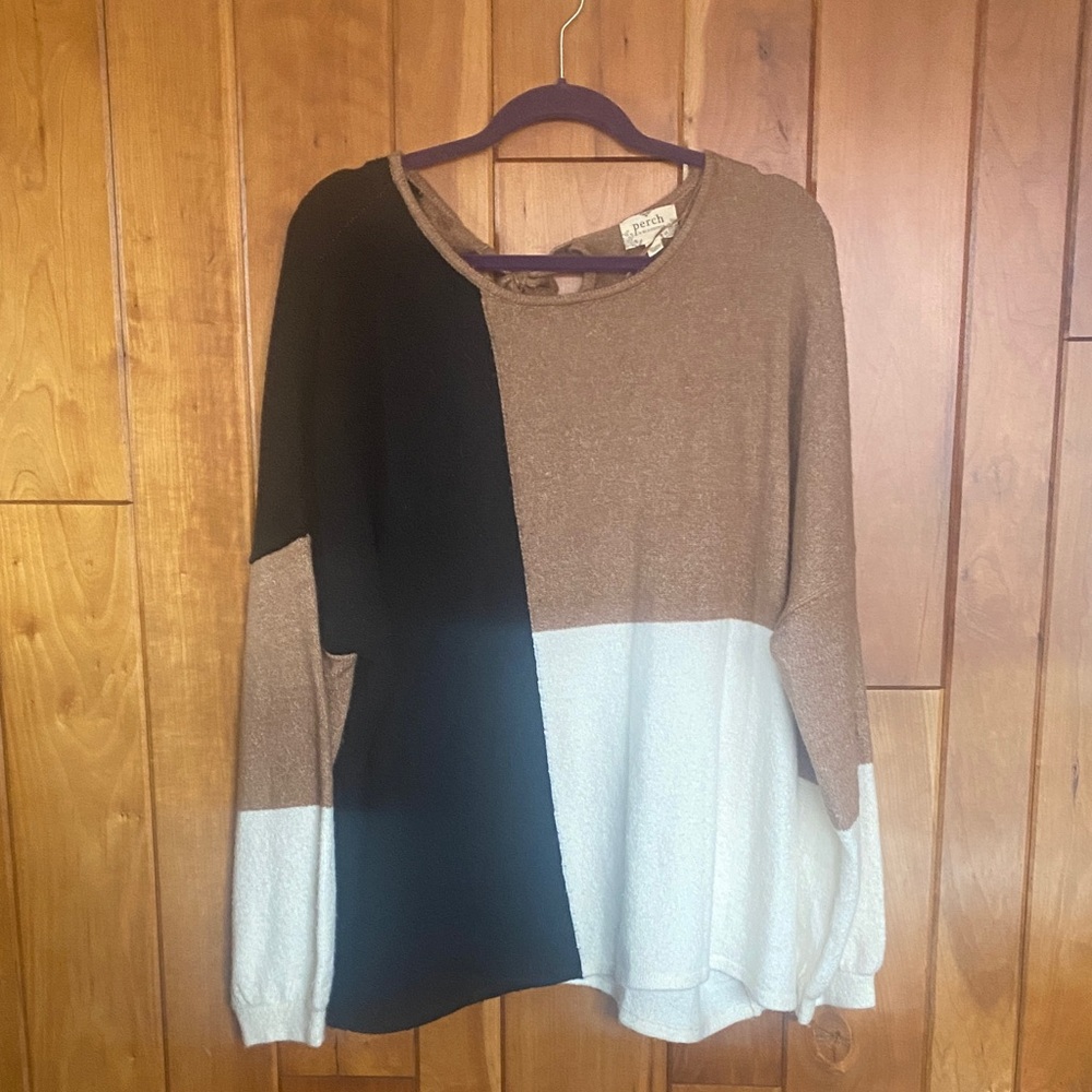 Blu Pepper Tan Knit Sweater
